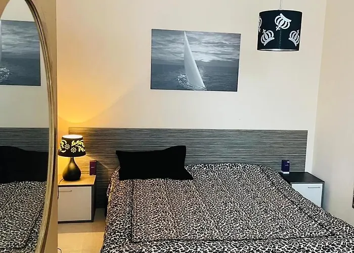 Appartement Rose Garden 10 *