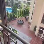 Apartment Rose Garden 10 *