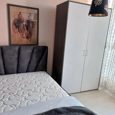 Apartman Rose Garden 10 Napospart