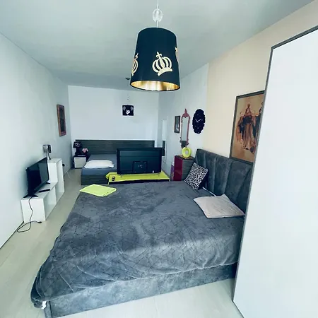 Rose Garden 10 公寓