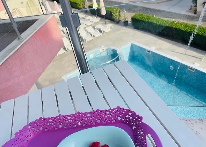 Rose Garden 10 Σάνι Μπιτς