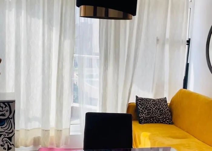 Διαμέρισμα Rose Garden 10